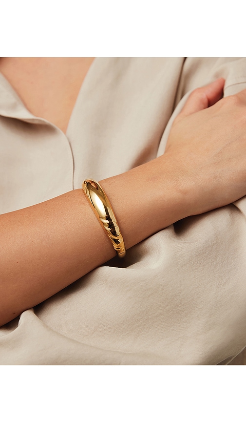  Jenny Bird Armreif Nelle In Metallic Gold. Größe M. Also In L. 