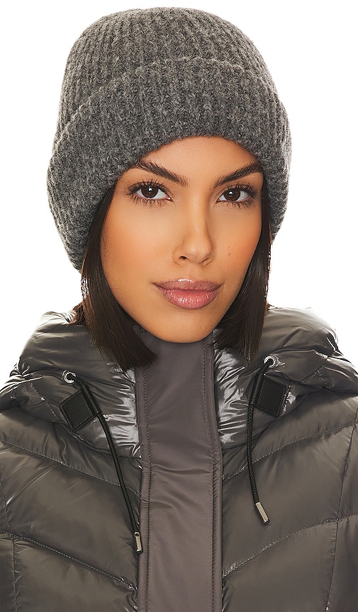 JANESSA LEONE PIPER BEANIE