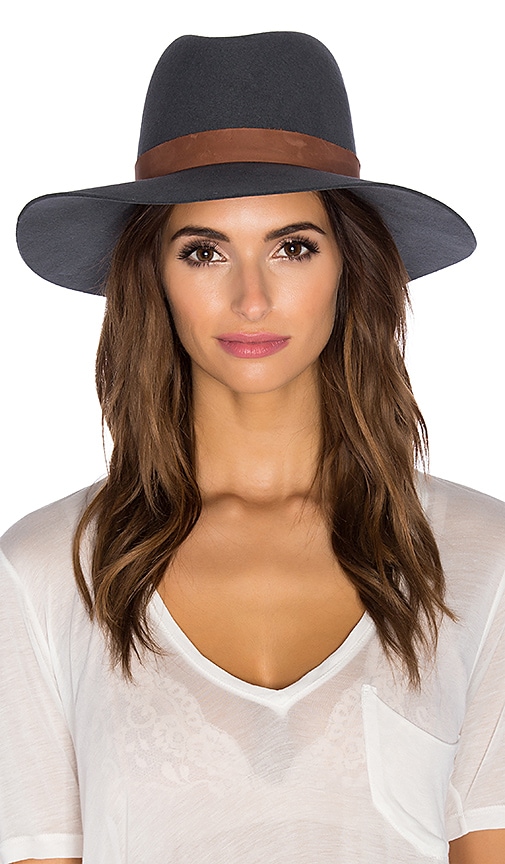 CHAPEAU GRANITE