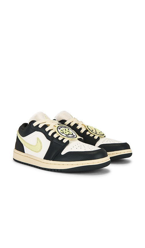 Jordan Women's Air  1 Low Se Shoes In Black