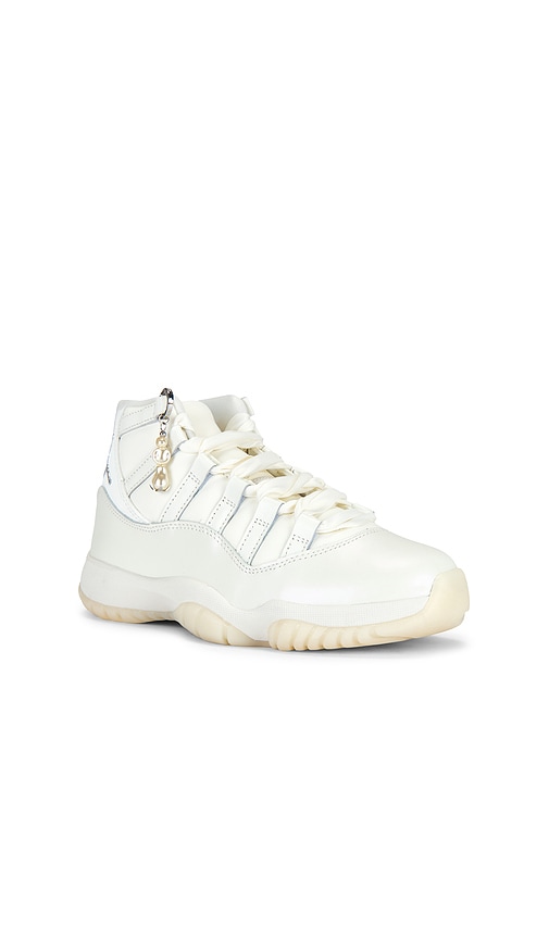 Jordan Womens  Retro 11 In White