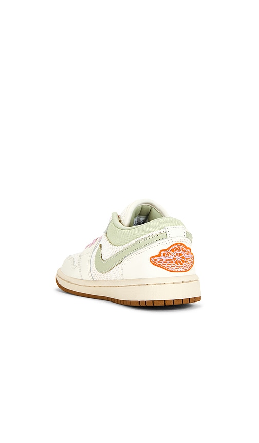 Jordan Air Jordan 1 Low SE Sneaker | Thumbnail 3 Jordan Air Jordan 1 Low SE Sneaker | Thumbnail 3