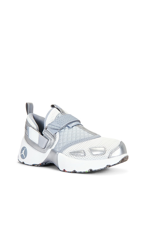 Jordan Trunner LX Sneaker | Thumbnail 2 Jordan Trunner LX Sneaker | Thumbnail 2