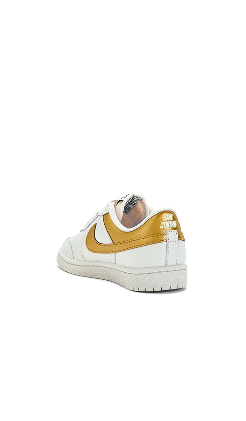 Jordan Air Jordan Skyline Low LE Sneaker | Thumbnail 3 Jordan Air Jordan Skyline Low LE Sneaker | Thumbnail 3