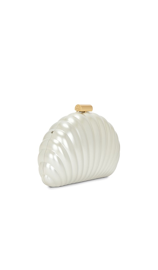 Simkhai Monet Pearlized Shell Clutch In Ivory. 