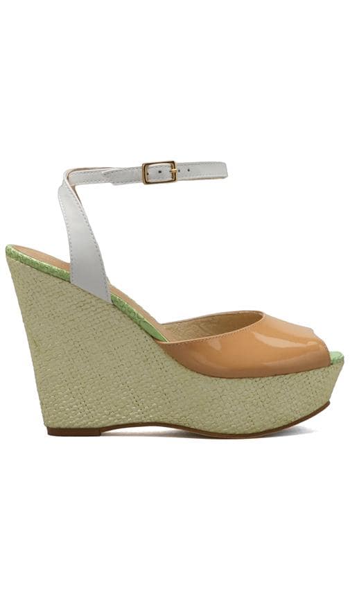 Dafne Wedge