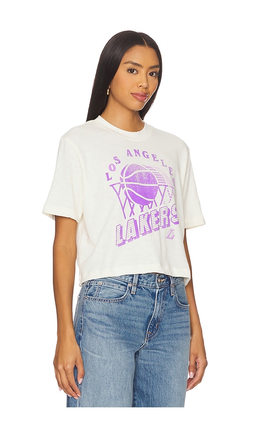 Junk Food Lakers Å›¾æ¡ˆtæ�¤ Â€“ Ç™½è‰². Å°ºç � Xl/1x (also Â€“ L, M, S, Xs). In White