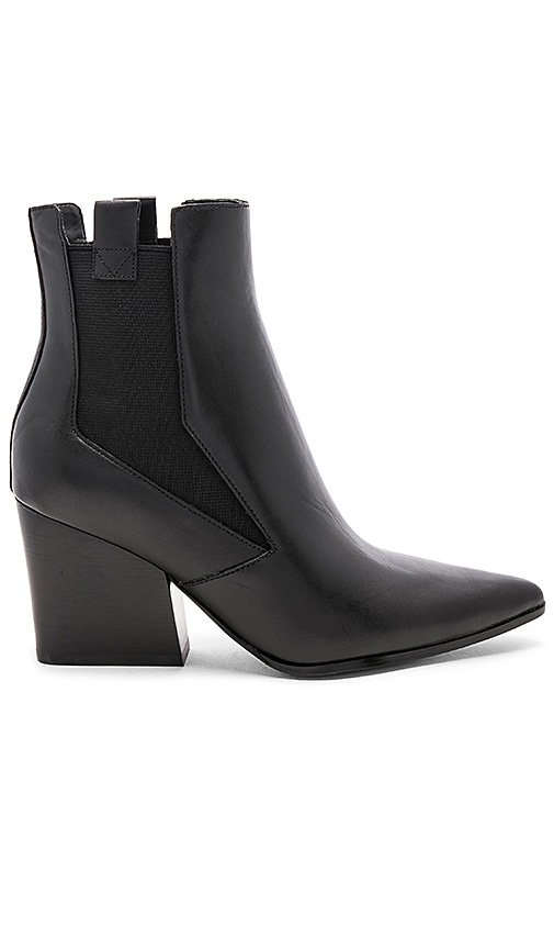 KENDALL + KYLIE Finigan Boot in Black 
