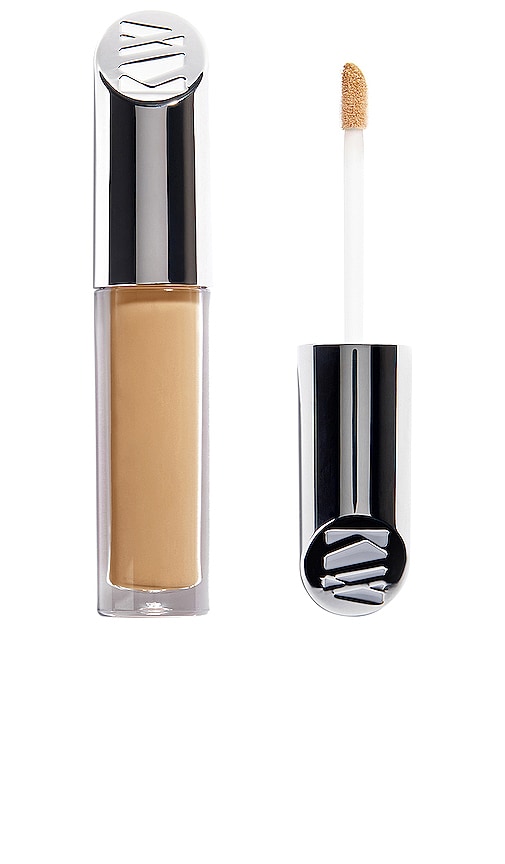 Invisible Touch Concealer in M230.