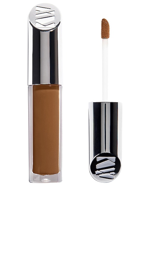 Invisible Touch Concealer in D340.