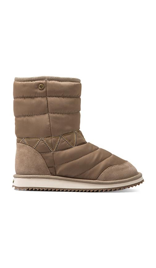 Moondance Boot with Sheep Wool