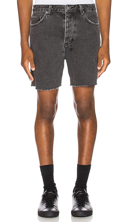 Dagger Dan Short