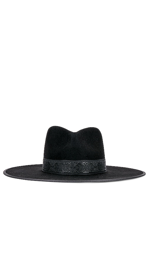 chapeau lack of color