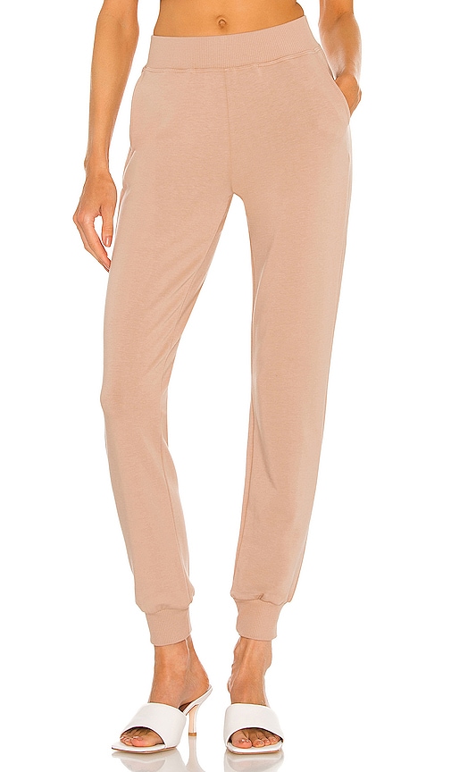 L'AGENCE Moss High Rise Jogger Pant in Warm Taupe