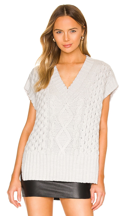 L'Academie Amare Cable V Neck Sweater in Heather Grey