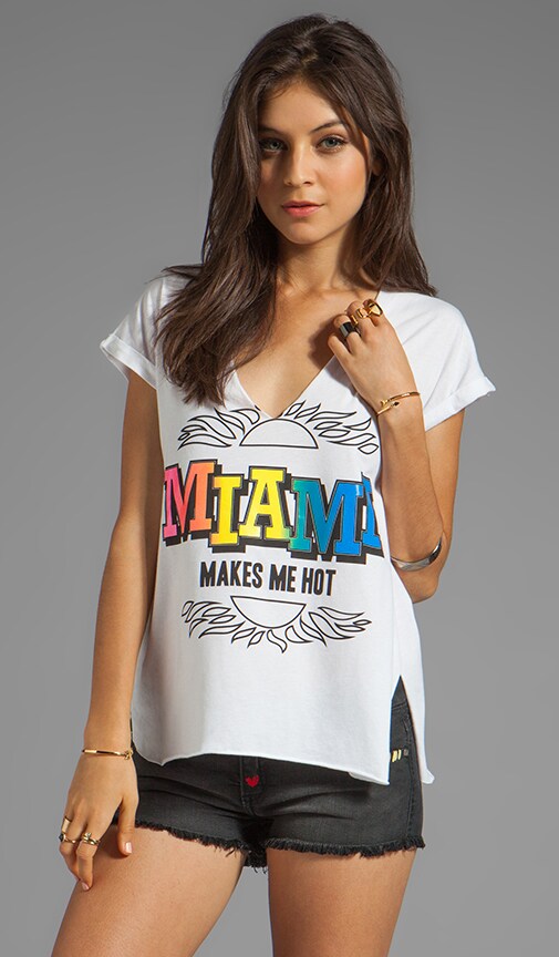 Miami Makes Me Hot Logan Tee
