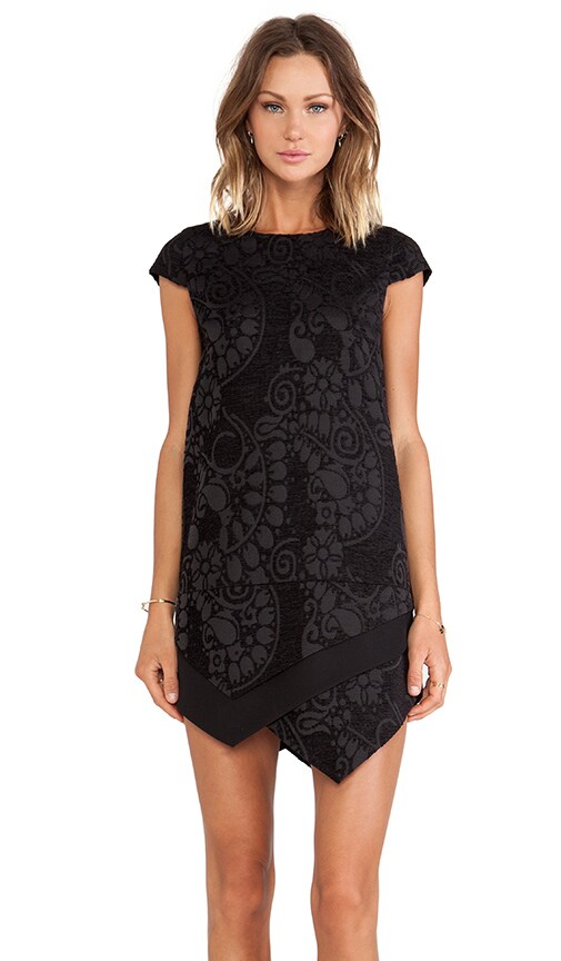 VESTIDO UMA