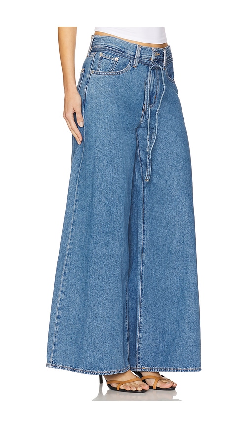 Levi's Xl Superwide In Cause And Effect
