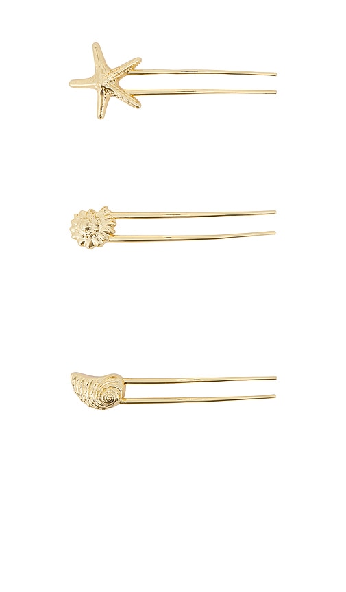 Kai Pearl Hair Pin Set Of 3 in Metallic Gold.