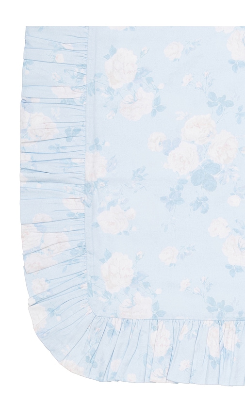  Loveshackfancy Rüschenkissen Ruffled Euro Pillow In Baby Blue. 