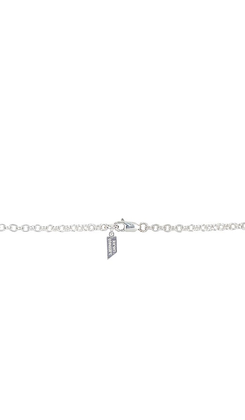  Loren Stewart Halskette In Metallic Silver. 