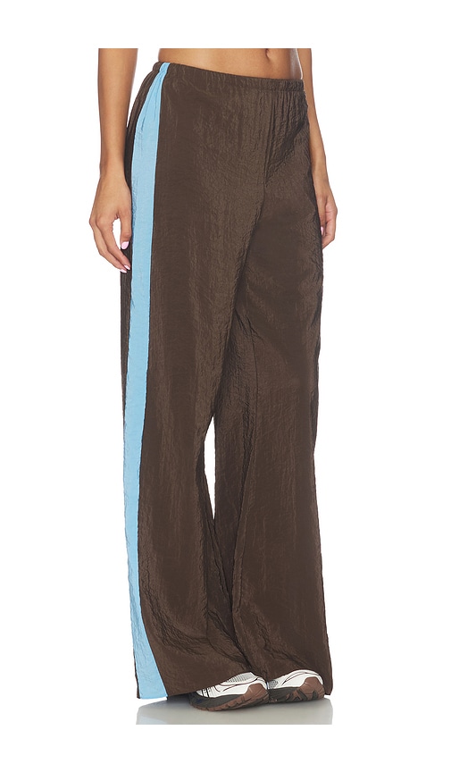 La Ligne PANTALON FORME JOGGING SIDE STRIPE PANT en Brown. Taille M. Also en S, XXS, XS, L, XL.