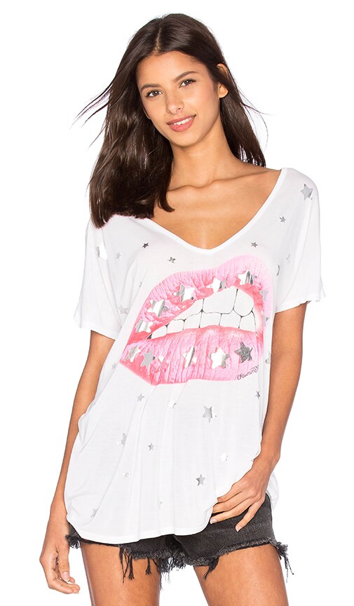 Lauren Moshi Trista Shooting Star Lip Oversized V Neck Tee in White