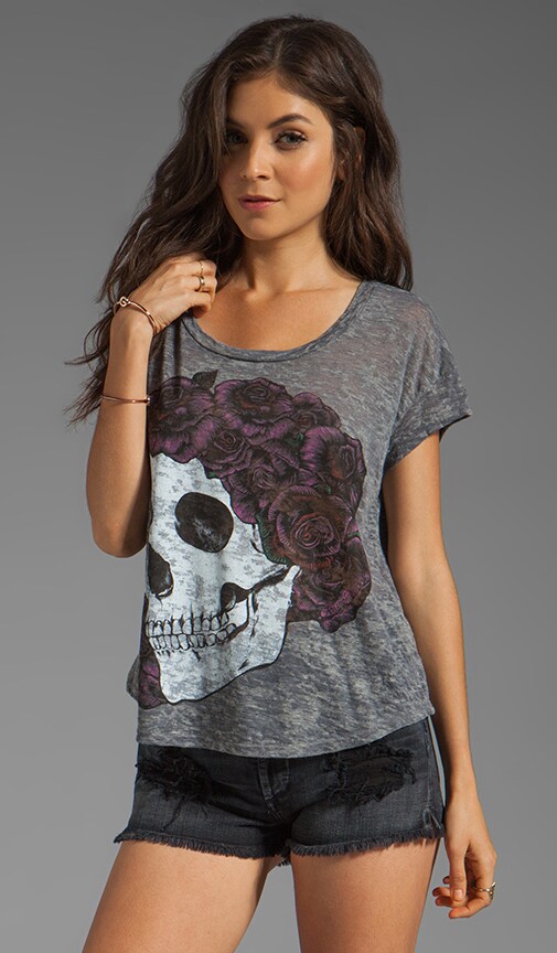 Audrey Color Skull with Rose Scoop Tee