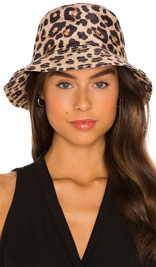 Loeffler Randall Ivy...