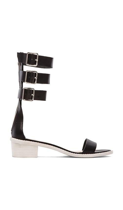 Maude Sandal