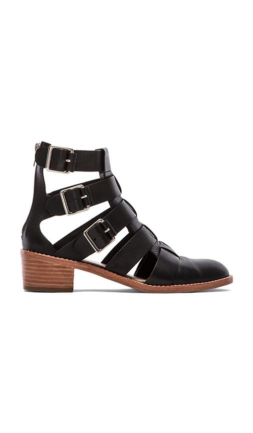 Yara Sandal