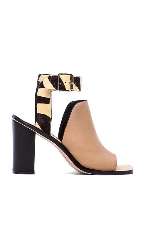 Maisy Heel