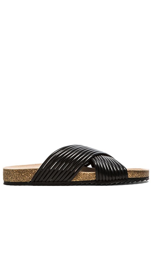 Petra Sandal