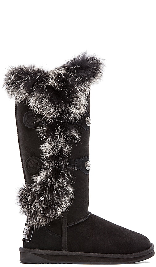 tall boots with fur trim