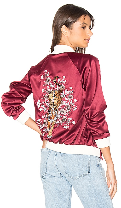 x REVOLVE The Nomad Bomber