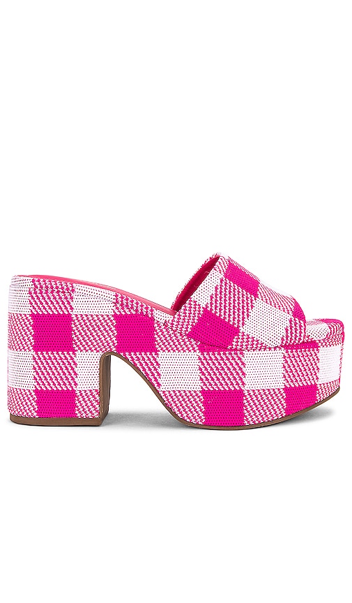 Pink store gingham sandals