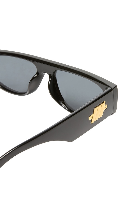  Le Specs Le Ritual Sunglasses In Black. 