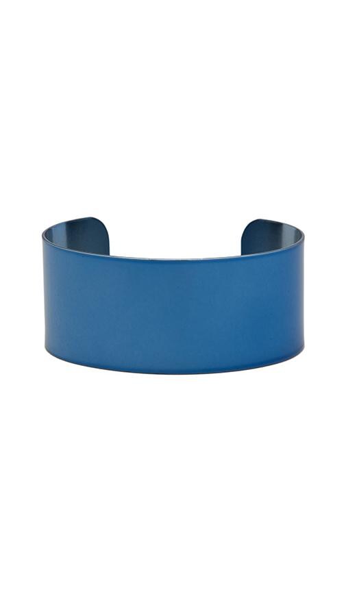 he Plain Short Cuff