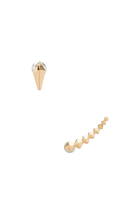 The Petite Punk Curved Earring