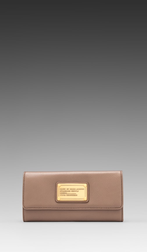Classic Q Long Trifold