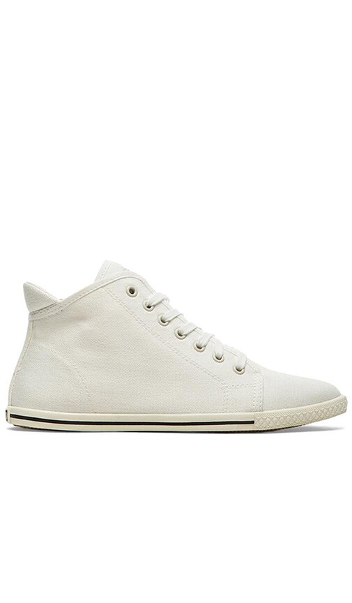 Canvas Sneaker