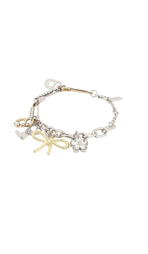 アクセサリー MARC JACOBS Grunge Glam Charm Bracelet Marc Jacobs Grunge Glam Charm Bracelet in Gold & Silver | REVOLVE