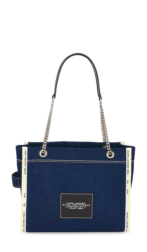 Shop Marc Jacobs The Denim Chain Medium Tote Bag In 다크 워싱