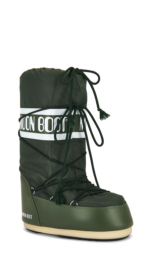  Moon Boot Icon Nylon Boot In Green. Size 42-44. Also In 45-47. 