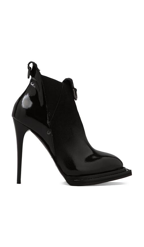 Slash Elastic Bootie