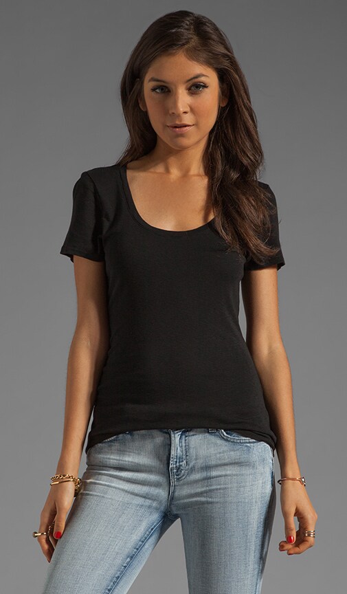 Short Sleeve Scoop Neck Tee