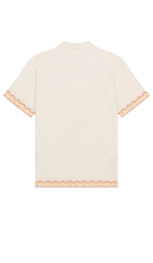 Shop Marine Layer Placed Embroidery Resort Shirt In 自然色，珊瑚红