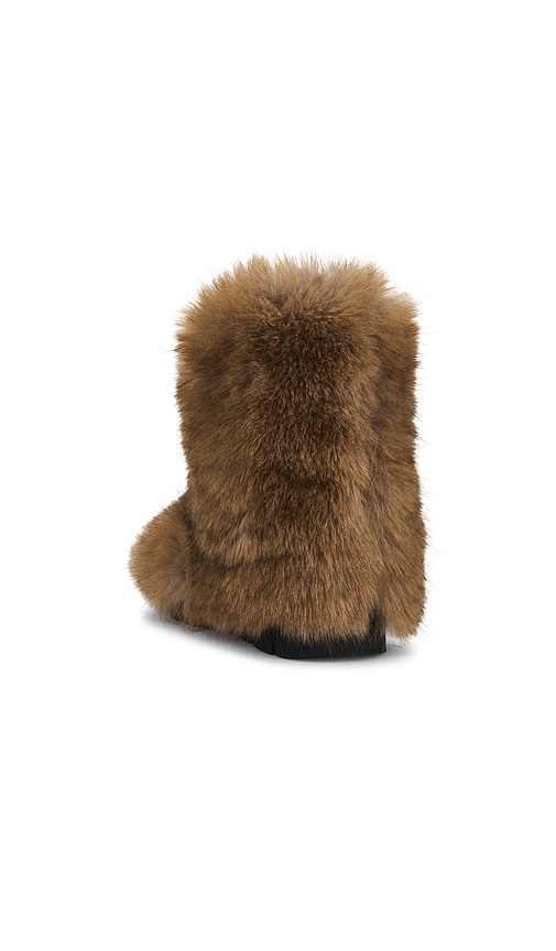  Msgm Fluffy Flat Boot In Beige. Size 36. Also In 37, 38, 39. 