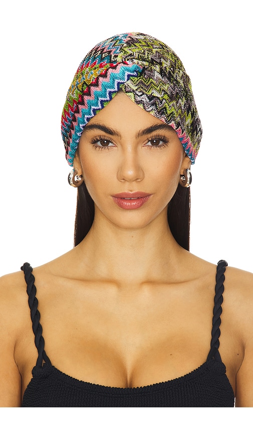 Turban in Green.
