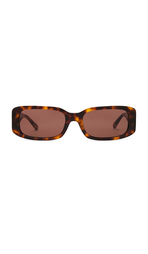 Roxie Sunglasses in Brown.